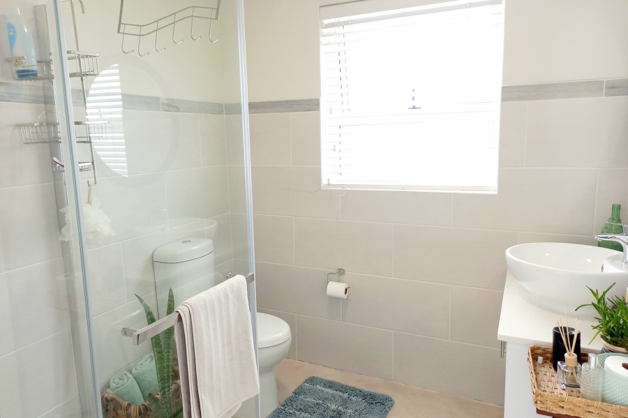 3 Bedroom Property for Sale in Bluewater Bay Western Cape